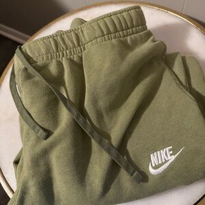 Nike Club Fleece Sweatpants